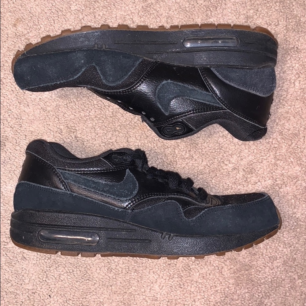 Nike Air All Black